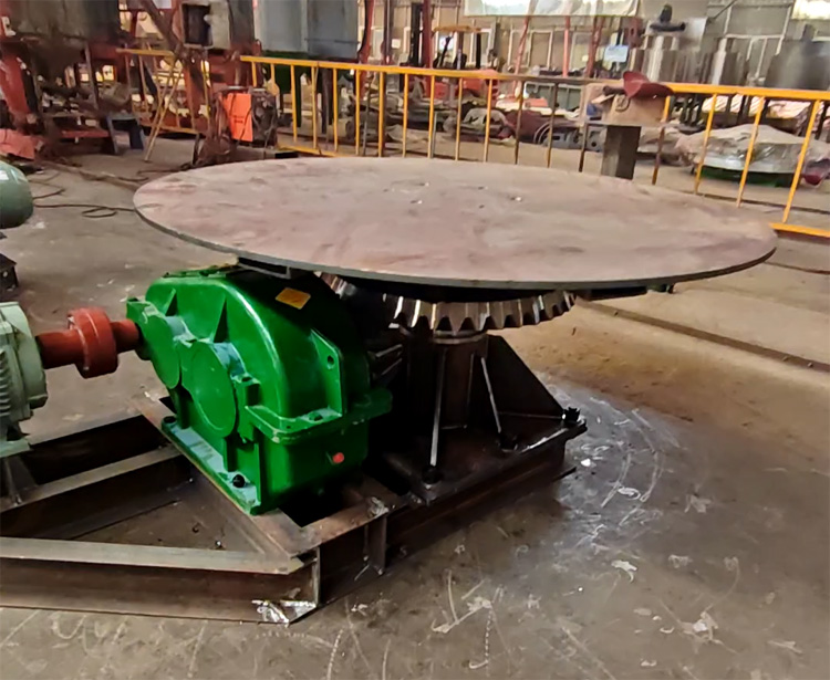 客戶定制1.5米圓盤給料機(jī)2臺